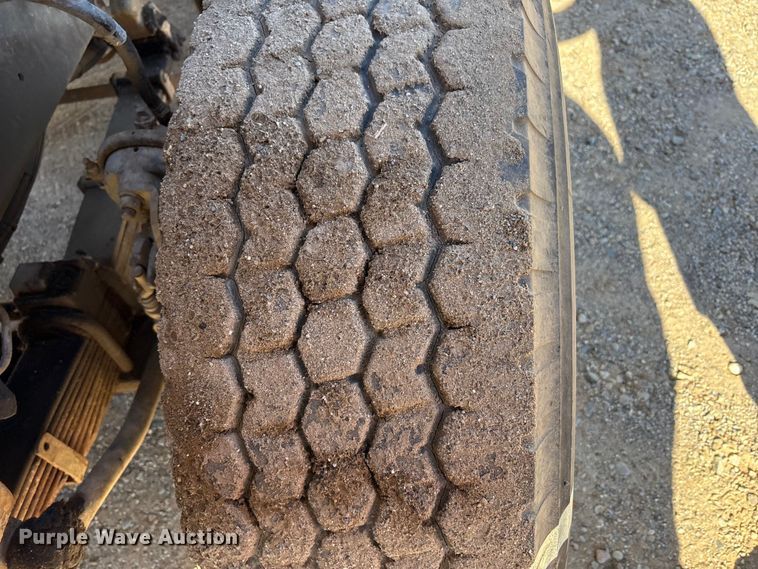 image for item EM6113 1995 Ford LN8000 sewer jetter truck