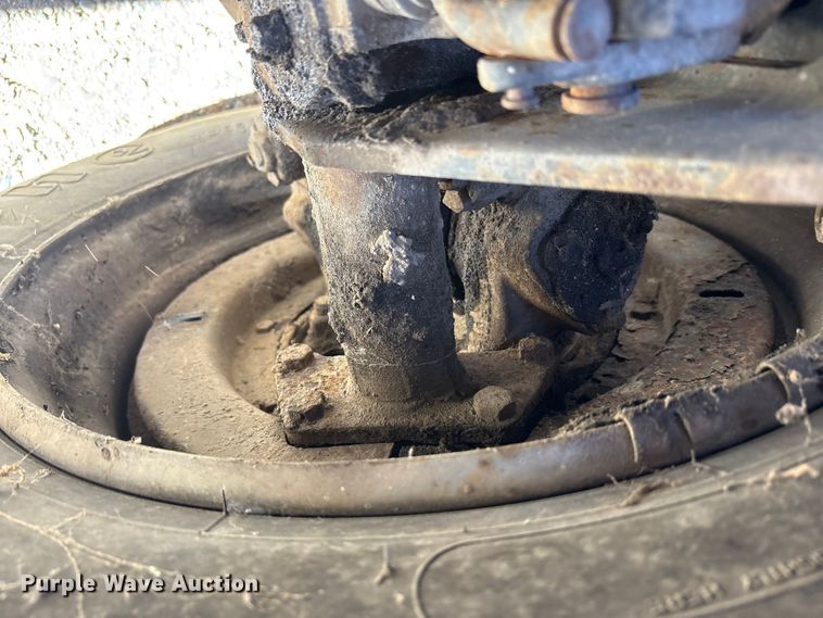 image for item EM6113 1995 Ford LN8000 sewer jetter truck