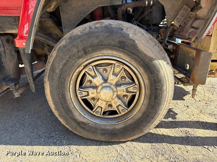 image for item EM6113 1995 Ford LN8000 sewer jetter truck