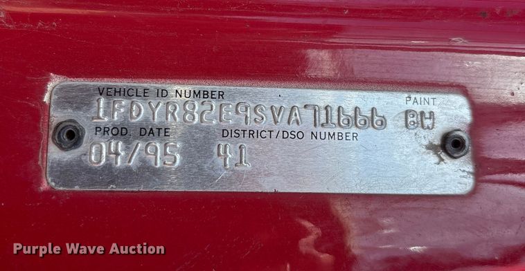 image for item EM6113 1995 Ford LN8000 sewer jetter truck