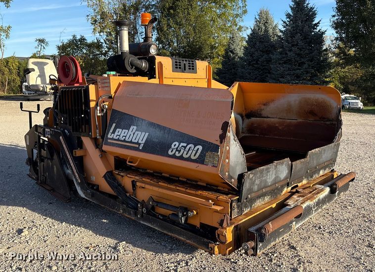 image for item EM6128 2012 Lee-Boy 8500B paver