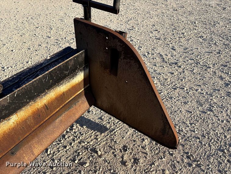 image for item EM6128 2012 Lee-Boy 8500B paver