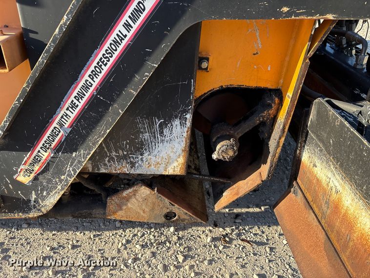 image for item EM6128 2012 Lee-Boy 8500B paver