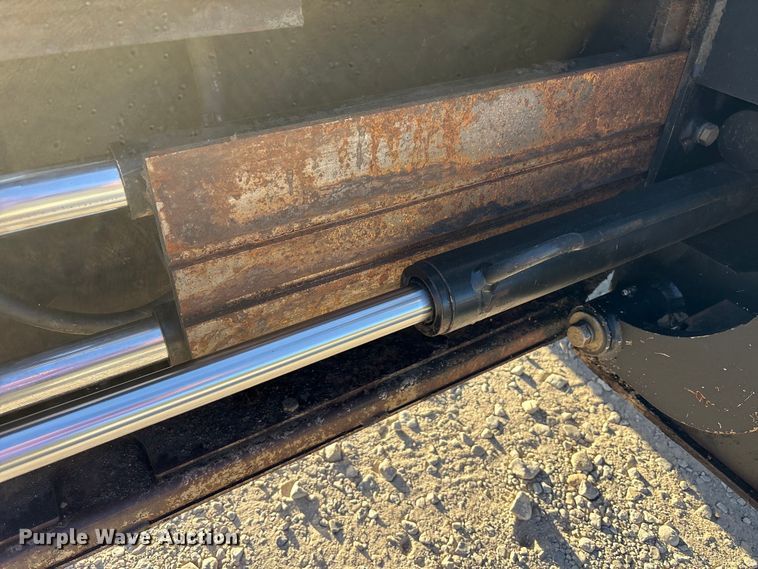 image for item EM6128 2012 Lee-Boy 8500B paver