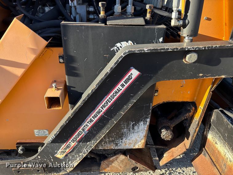 image for item EM6128 2012 Lee-Boy 8500B paver