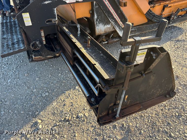 image for item EM6128 2012 Lee-Boy 8500B paver