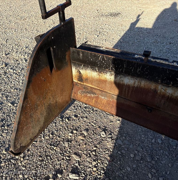 image for item EM6128 2012 Lee-Boy 8500B paver