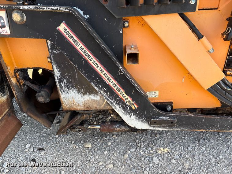 image for item EM6128 2012 Lee-Boy 8500B paver