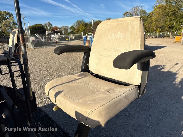 image for item EM6128 2012 Lee-Boy 8500B paver