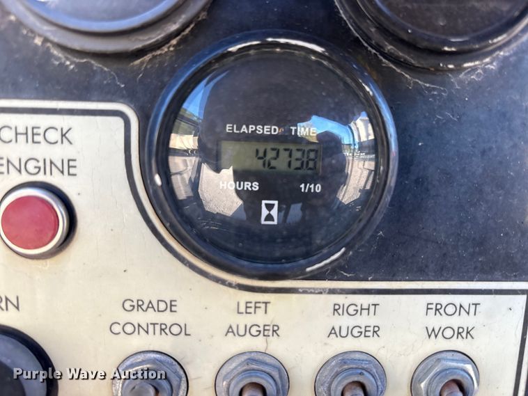 image for item EM6128 2012 Lee-Boy 8500B paver