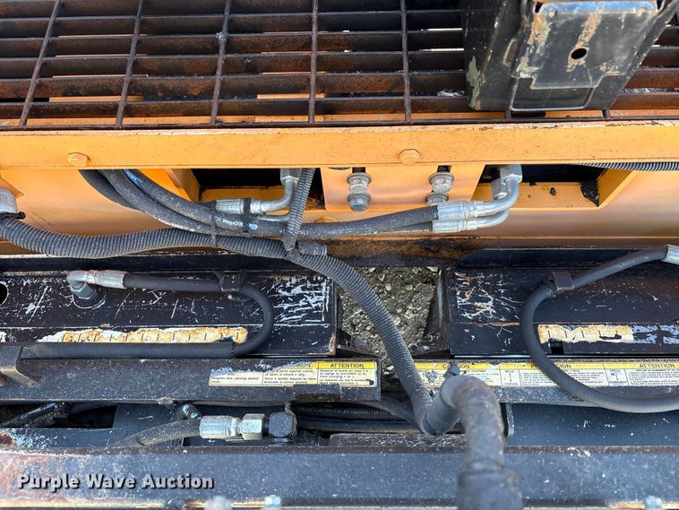 image for item EM6128 2012 Lee-Boy 8500B paver