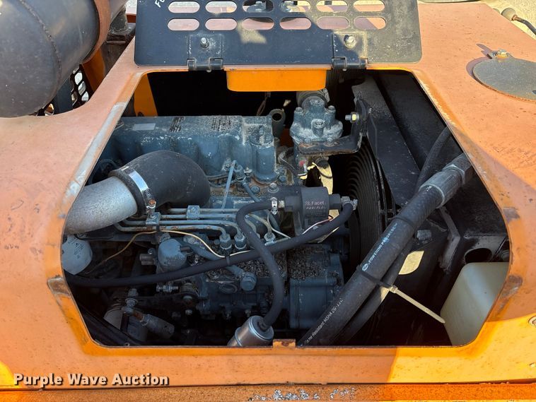 image for item EM6128 2012 Lee-Boy 8500B paver