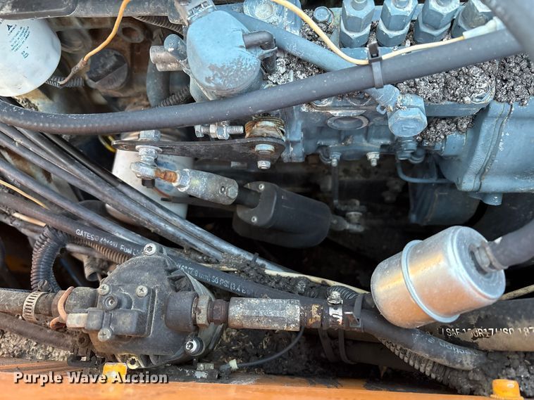 image for item EM6128 2012 Lee-Boy 8500B paver