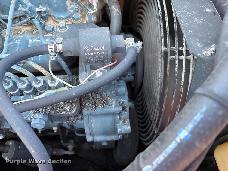 image for item EM6128 2012 Lee-Boy 8500B paver