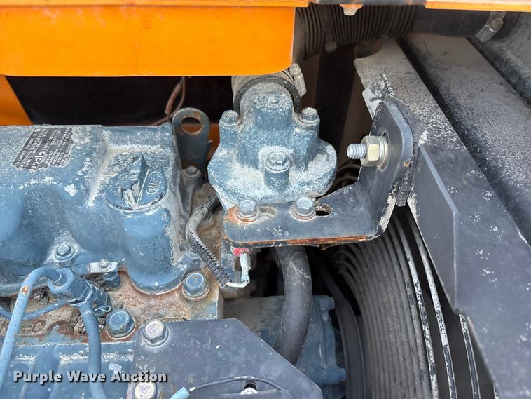 image for item EM6128 2012 Lee-Boy 8500B paver