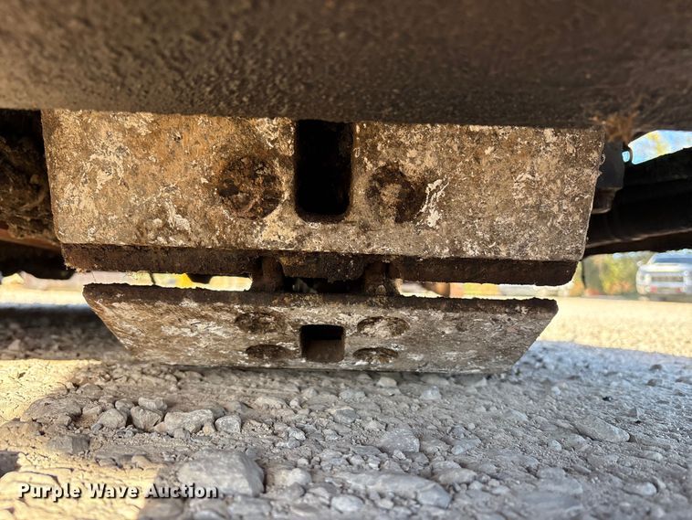 image for item EM6128 2012 Lee-Boy 8500B paver