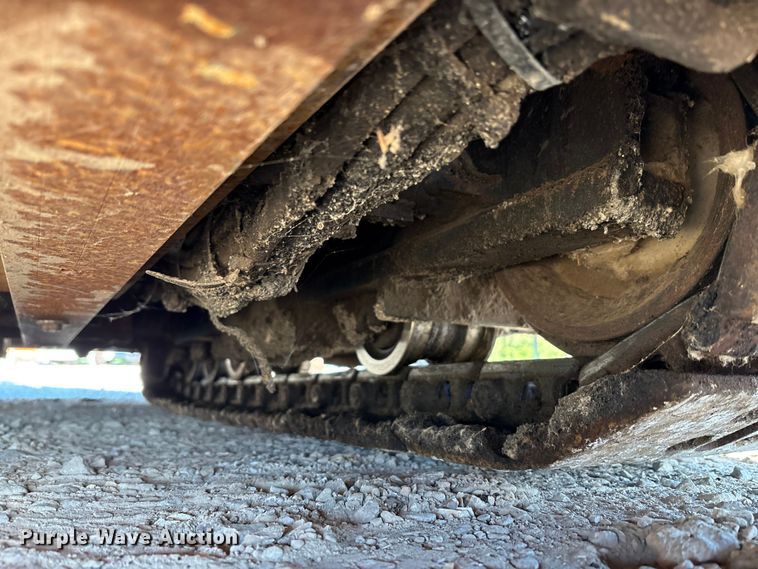 image for item EM6128 2012 Lee-Boy 8500B paver