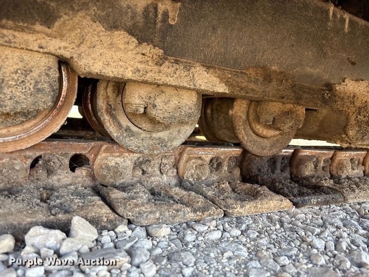 image for item EM6128 2012 Lee-Boy 8500B paver