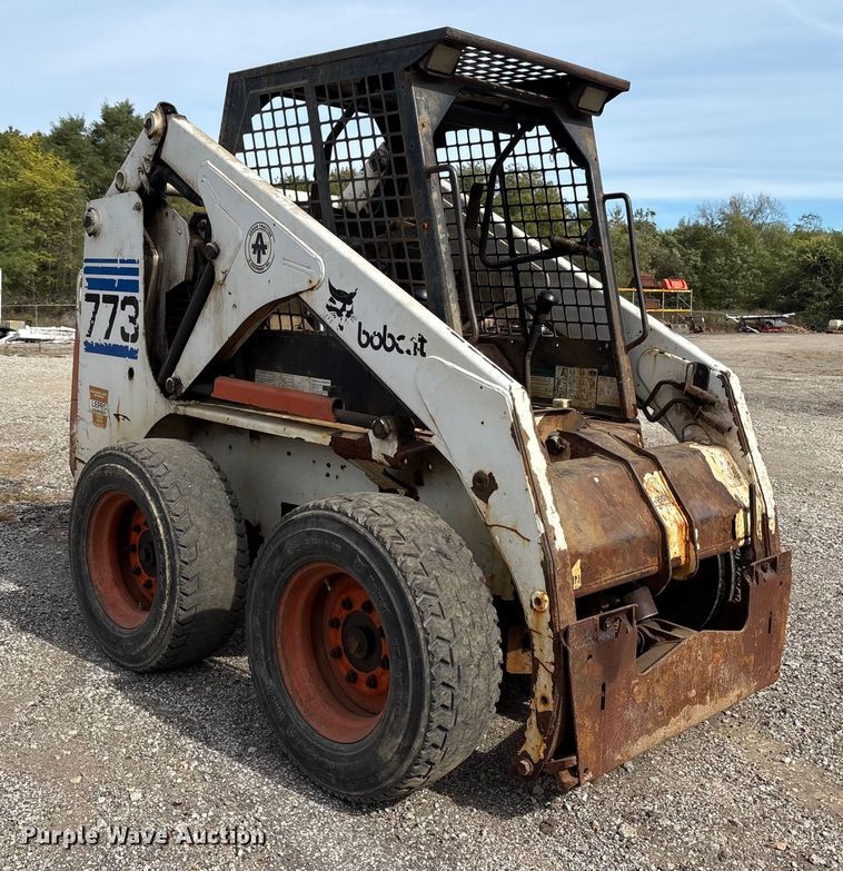 MINI CARGADOR SOBRE RUEDAS 1998 BOBCAT 773