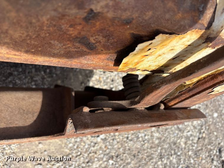 image for item EM6130 1998 Bobcat 773 skid steer loader