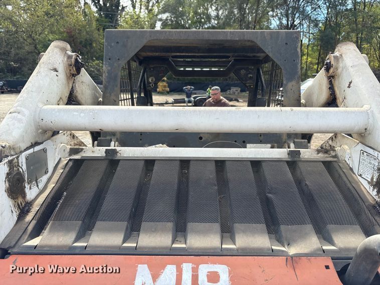 image for item EM6130 1998 Bobcat 773 skid steer loader