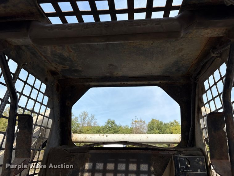 image for item EM6130 1998 Bobcat 773 skid steer loader