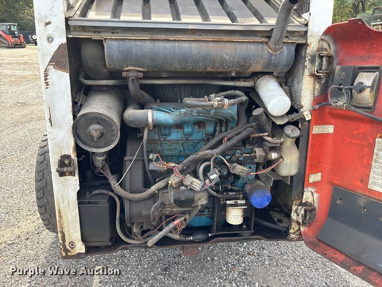 image for item EM6130 1998 Bobcat 773 skid steer loader