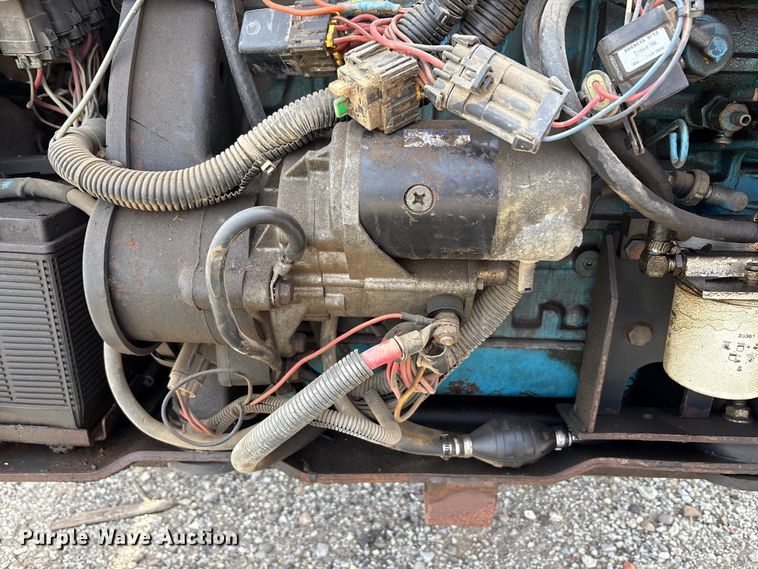 image for item EM6130 1998 Bobcat 773 skid steer loader