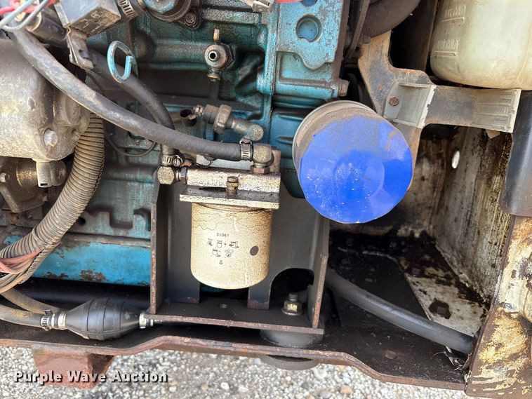 image for item EM6130 1998 Bobcat 773 skid steer loader