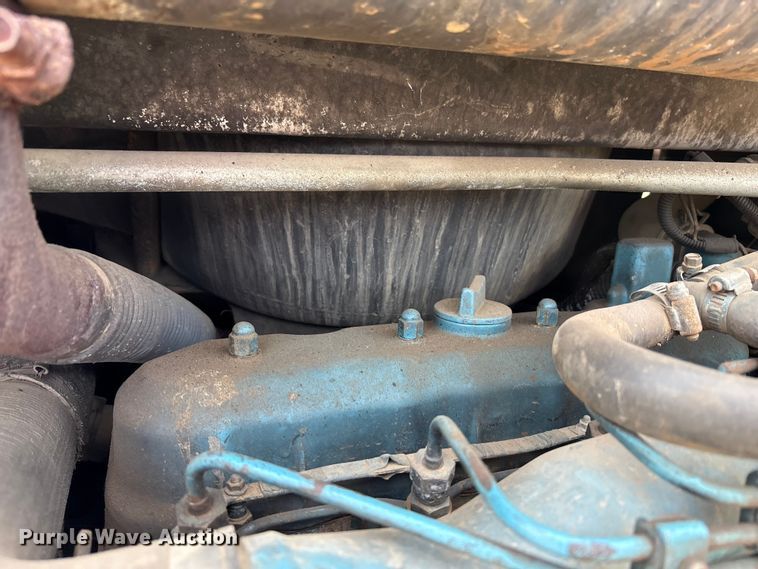 image for item EM6130 1998 Bobcat 773 skid steer loader