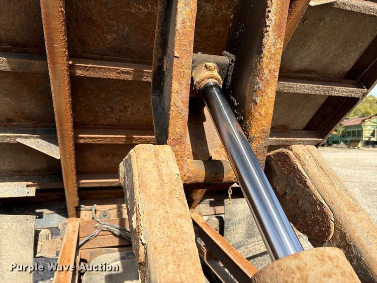 image for item EM6131 2012 Dodge Ram 5500 dump truck