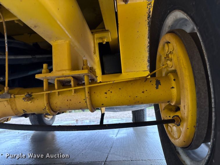 image for item EM6134 2015 Superior Broom SM80-K broom