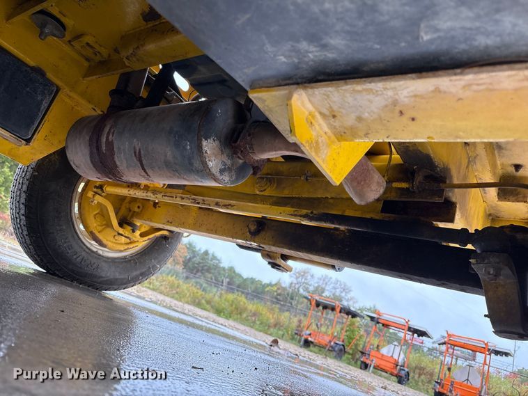 image for item EM6134 2015 Superior Broom SM80-K broom