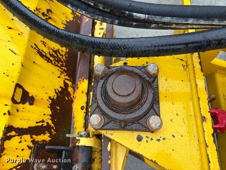 image for item EM6134 2015 Superior Broom SM80-K broom