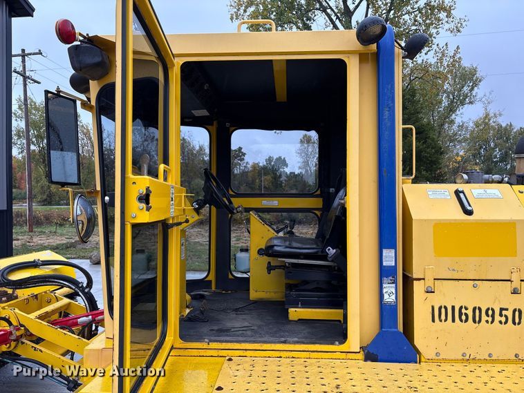 image for item EM6134 2015 Superior Broom SM80-K broom