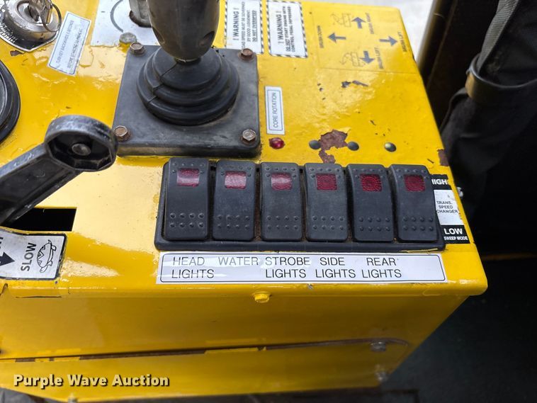 image for item EM6134 2015 Superior Broom SM80-K broom