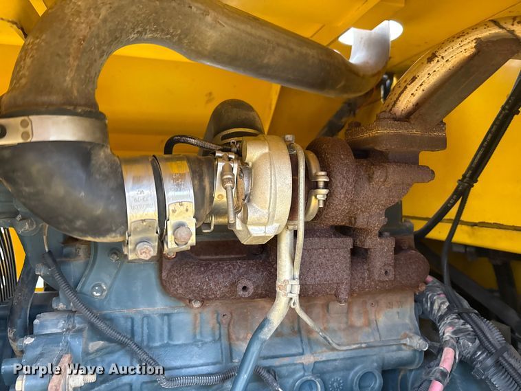 image for item EM6134 2015 Superior Broom SM80-K broom