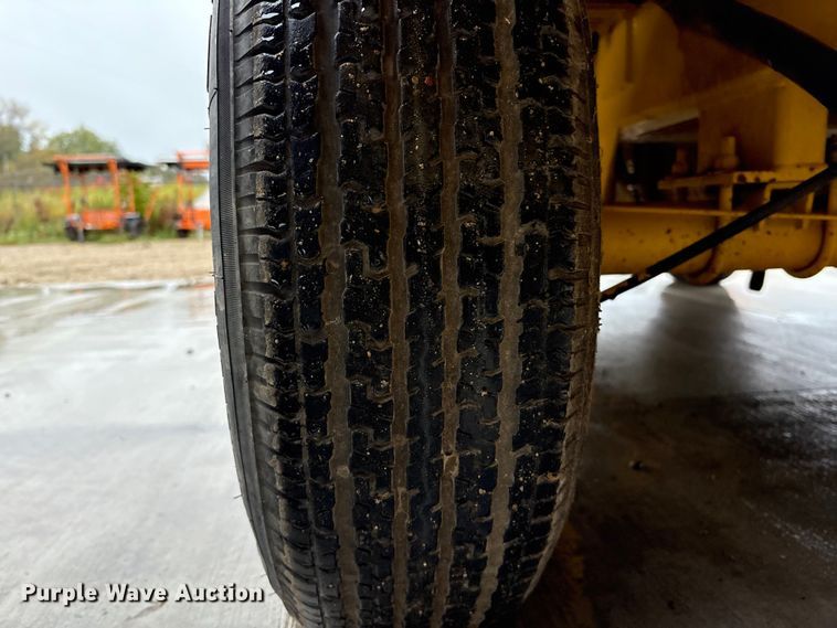 image for item EM6134 2015 Superior Broom SM80-K broom