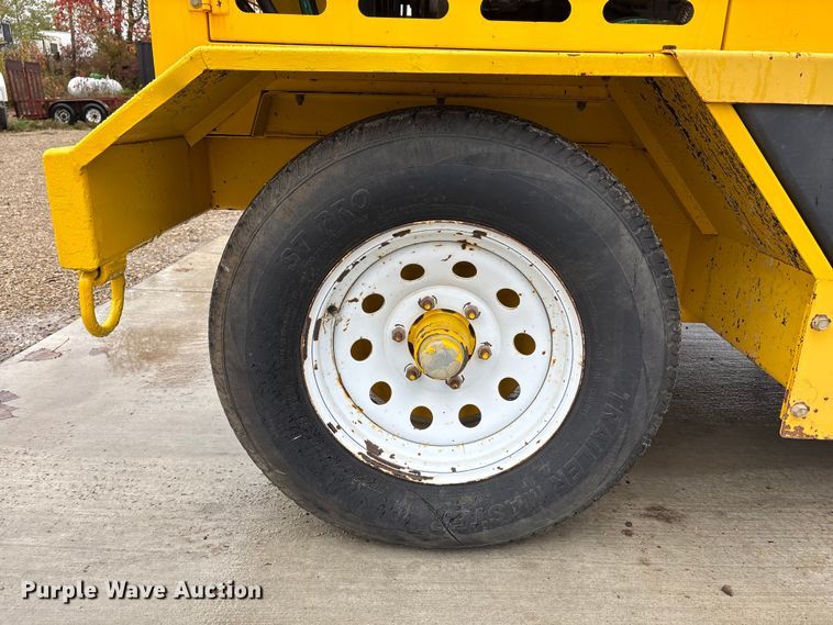 image for item EM6134 2015 Superior Broom SM80-K broom