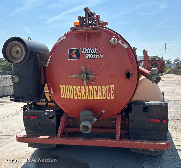 image for item EM8091 2009 Ditch Witch FX30 vacuum excavator