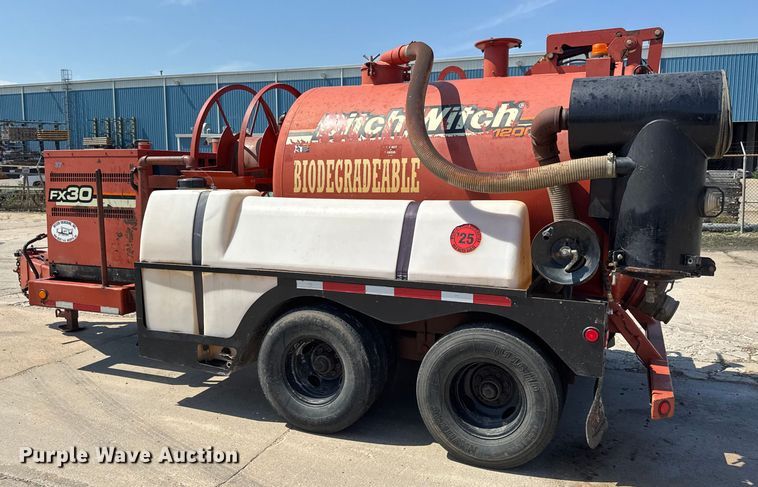 image for item EM8091 2009 Ditch Witch FX30 vacuum excavator