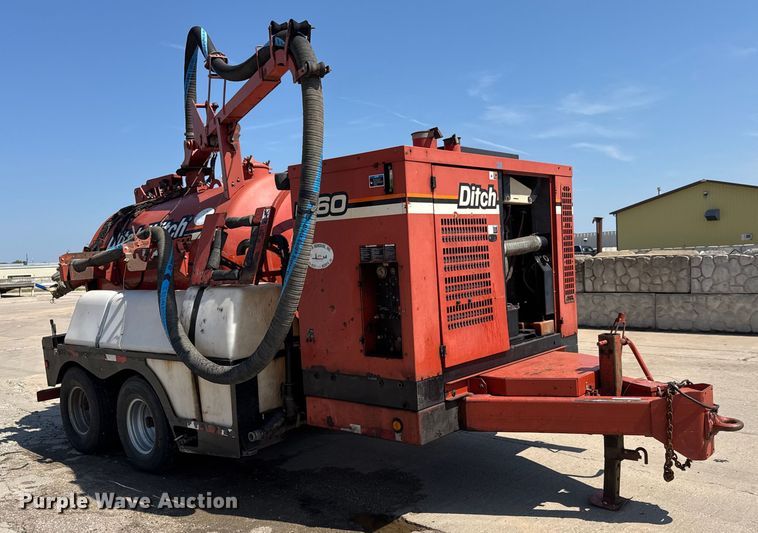 image for item EM8092 2013 Ditch Witch FX60 vacuum excavator