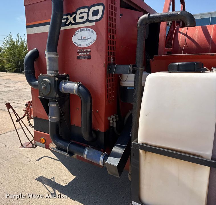 image for item EM8092 2013 Ditch Witch FX60 vacuum excavator