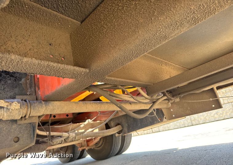 image for item EM8092 2013 Ditch Witch FX60 vacuum excavator