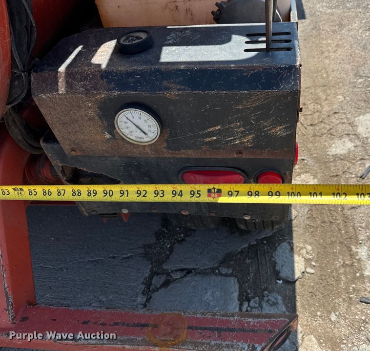 image for item EM8092 2013 Ditch Witch FX60 vacuum excavator