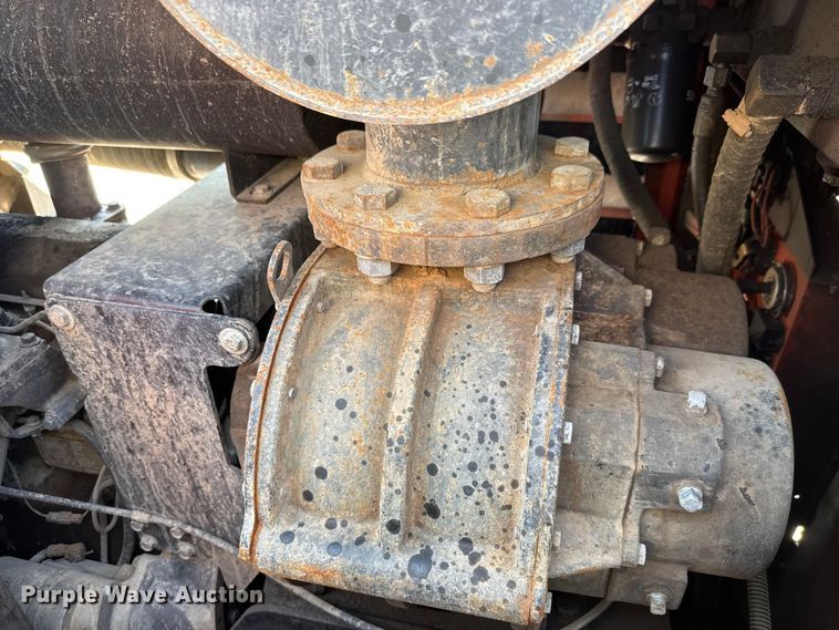 image for item EM8092 2013 Ditch Witch FX60 vacuum excavator