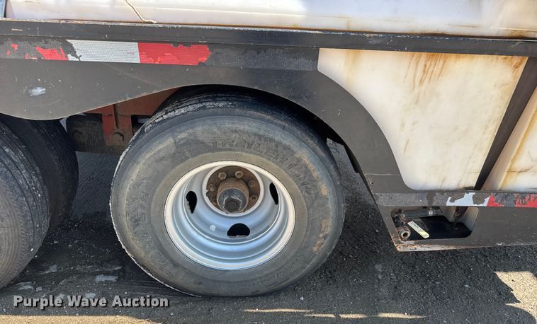 image for item EM8092 2013 Ditch Witch FX60 vacuum excavator