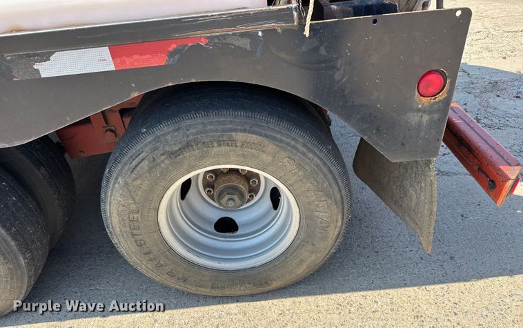 image for item EM8092 2013 Ditch Witch FX60 vacuum excavator