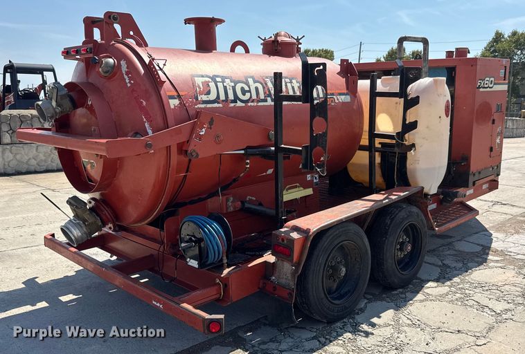 image for item EM8093 2012 Ditch Witch FX60 vacuum excavator