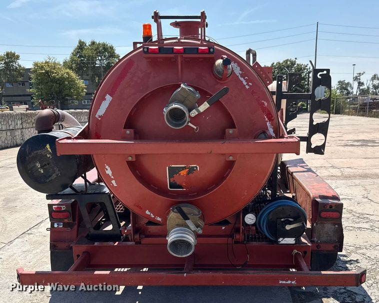 image for item EM8093 2012 Ditch Witch FX60 vacuum excavator